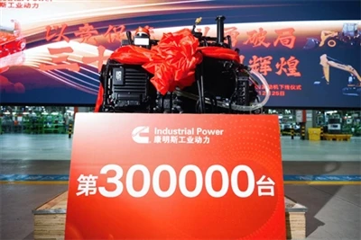 המנוע ה-300,000 של Guangxi Cummins הורד מפס הייצור!